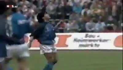 Diego Maradona's warm up routine before a game..