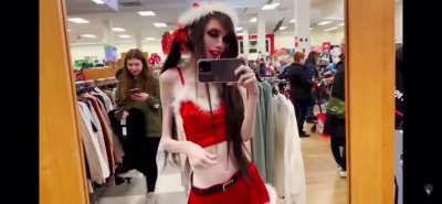 Trigger warning: Eugenia cooney (anorexic YouTuber)