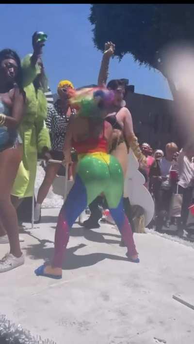 Cardi B Twerk @Pridefest