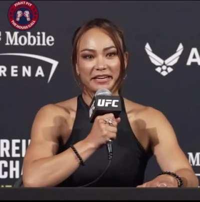 Bryce Mitchell cheers up Michelle Waterson-Gomez after her last fight against Marina Rodriguez