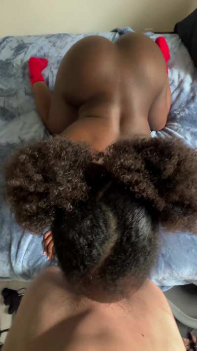 I make it jiggle when I suck white dick. 😈🍑🫨 onlyfans.com/ebonybuttspremium