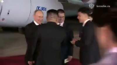 Vladimir Putin arrives in North Korea and is greeted by Kim Jong-un in person