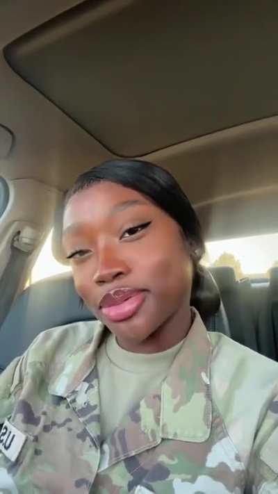 army girl lips🔥