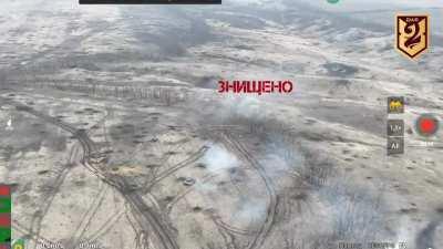 Ukrainian tank firing at Russian positions east of Terny. March 2024 (music from source)