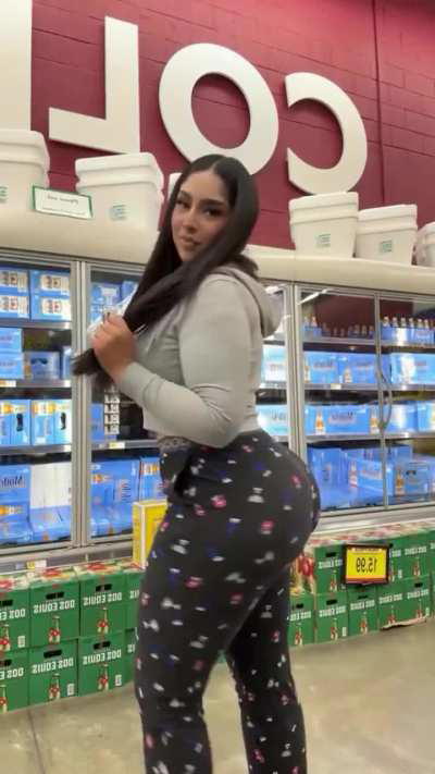 Try to grab that fat booty