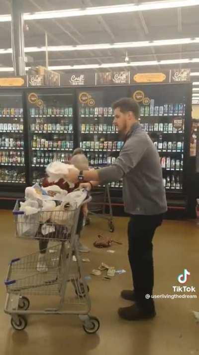 Woman has a meltdown at a food city in Knoxville TN