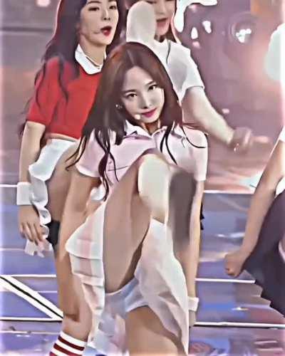 NAYEON (ENHANCED)