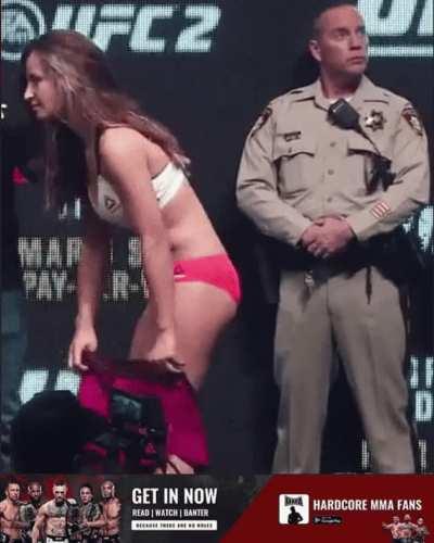 When Russel Mettke loses hi control for Miesha Tate :D