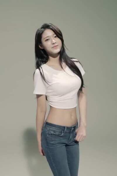 AOA - Seolhyun SPAO Jeans