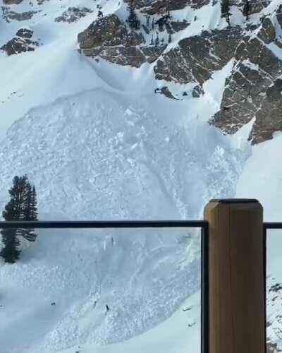 Ski Patrol cause avalanche with explosive