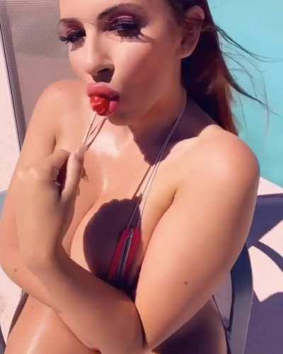 Amanda Nicole (deleted IG video)