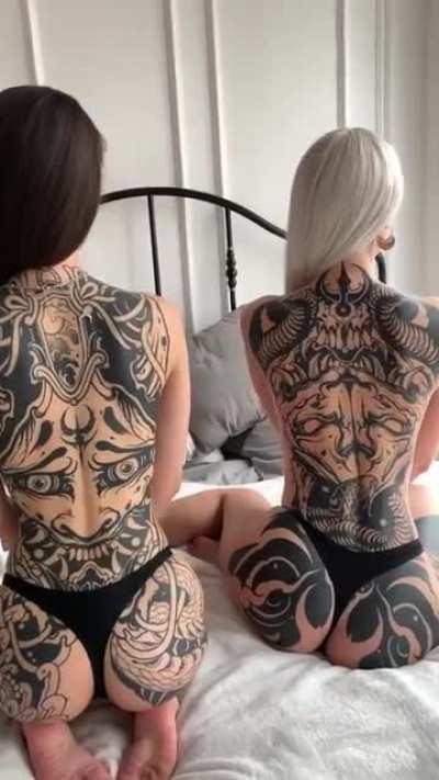 A pair of great backpieces by ⓒ Nos Tattoos in Russia.