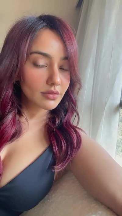 Neha Sharma 