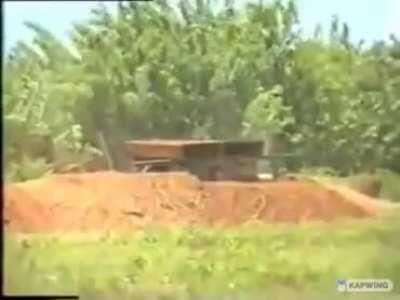 Commandos rush bunker during Thoppigala battle