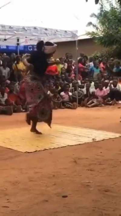 The sublime moves of these ladies are amazing