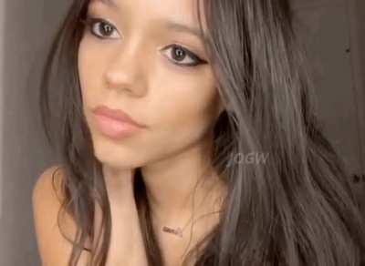 Mommy Jenna Ortega has beautiful dick sucking lips 😍