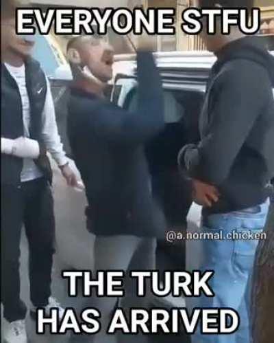 Türkler geliyor 🤢🤢🤢🤮🤮🤮