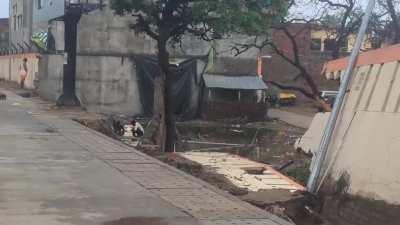 Ayodhya Dham railway station boundary wall collapses. It was inaugurated by PM Modi 5 months back. 