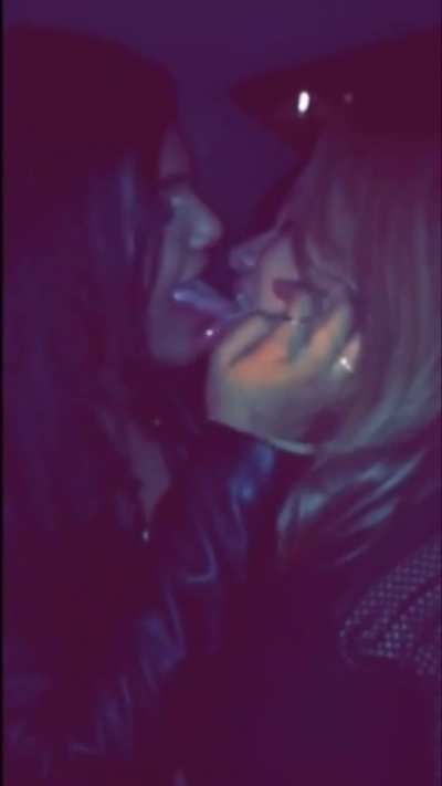 Drunk kisses 