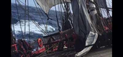 Hermione surfing off Finisterre. Can you imagine being on something like that during the age of exploration. Incredible