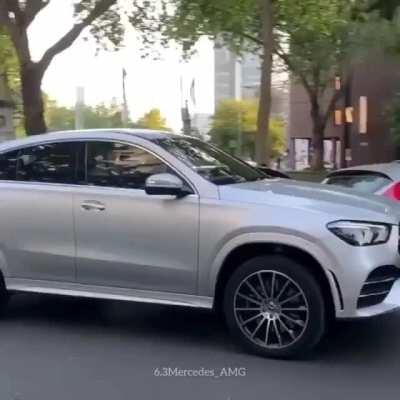 Buy this Mercedes for the bounce option that it comes with (Turn sound on)