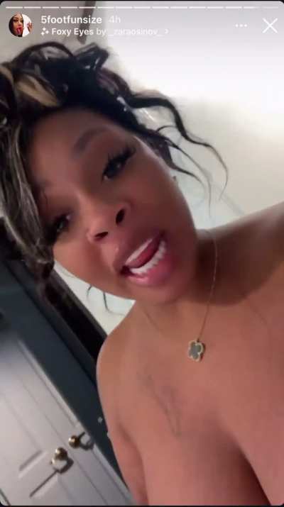 Hottest Shit on the Gram 40: (@5footfunsize) rapping with her titties out w a nip slip