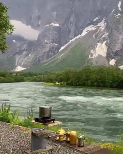 Camping in Stryn in Norway looks amazing