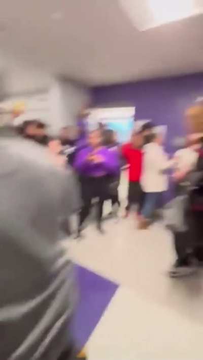 Girls Fight In Hallway