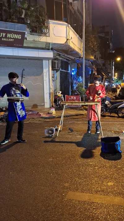 Can you help me identify the song these gentlemen are playing? Saw them playing on the streets of Old Quater over the weekend.