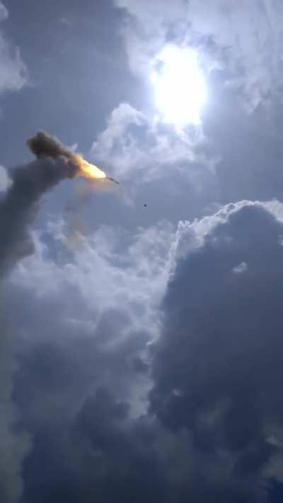 Brahmos (The world's fastest supersonic cruise missile) getting launched from a frigate