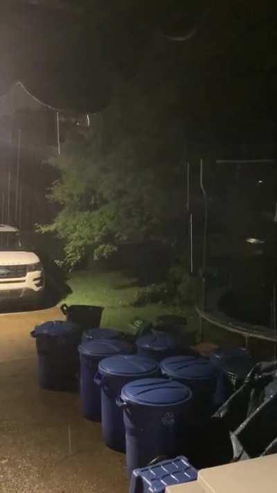 Just some night rain for you guys :) (please excuse the recycling bins, my mom was a hoarder and we’ve been cleaning out a bunch of her stuff since she passed)