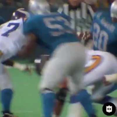 Remember When: Barry Sanders rushes for 100 yards for 1st time 