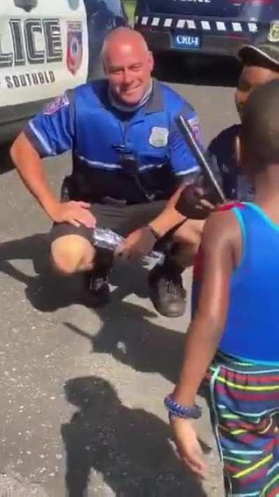 Greenport police give a special visit to a 6-year-old as his birthday gift!