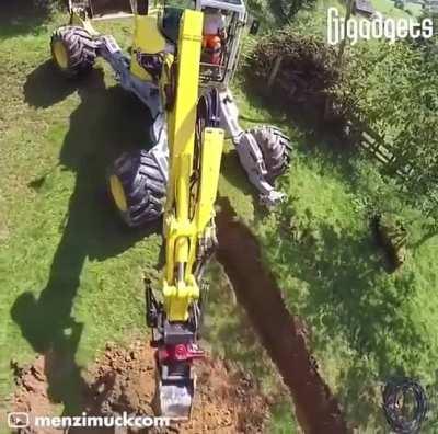 A walking excavator: gotta get one of these!