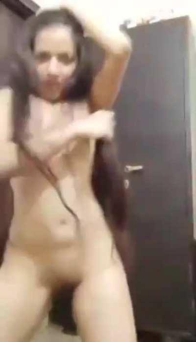 Cute indian girl dance