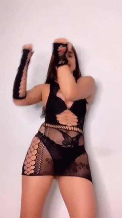 Sofia Ansari Black Bikini Dance Ass Show 😍😍😍