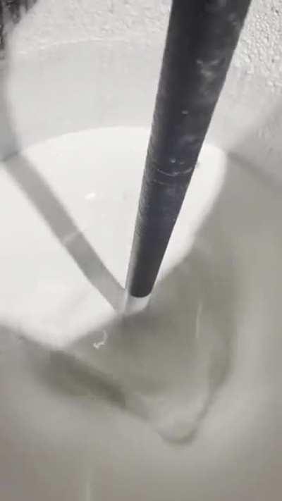 Mixing glue