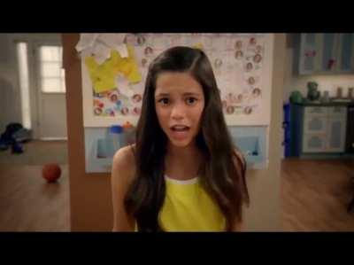 Jenna Ortega, Stuck in the Middle S1E1