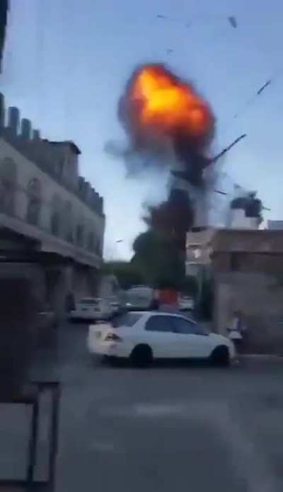 Another video of what appears to be a Tomahawk cruise missile hitting a target in the Yemeni capital of Sanaa today. 