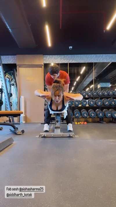 Both sharma sister Neha sharma & Aisha Sharma Grinding hard in the Gym By the Trainer