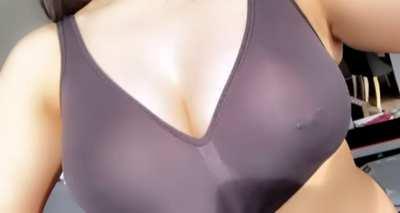 Big bouncy titties 😍💦💦 [OC]