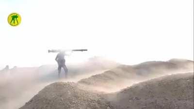 Iraqi soldier uses SPG-9 cannon as a shoulder-mounted rocket launcher to strike ISIS (Iraq, 2015)