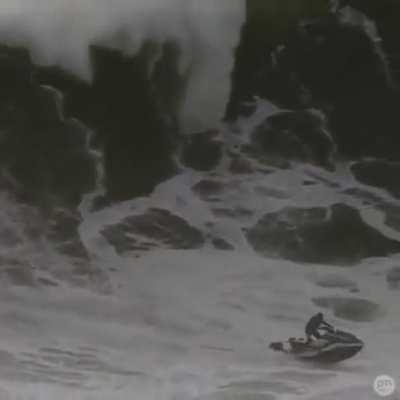 Getting rescued before a big wave