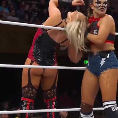 LadiesOfWrestling