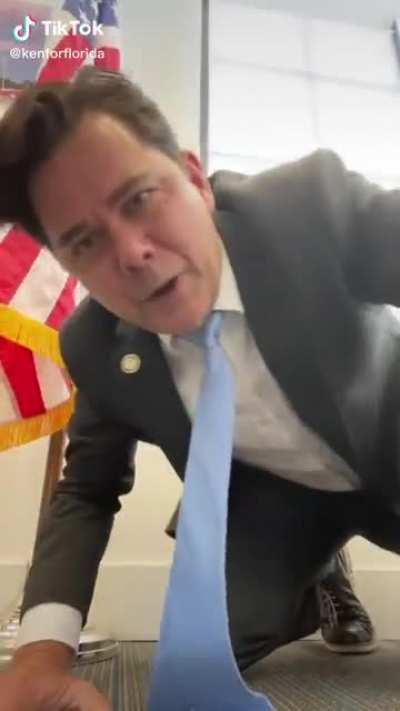 Politician using tiktok properly lmao