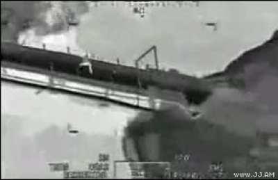 Iraqi insurgent tries to run from an AH-64 Apache helicopter but doesn't get far