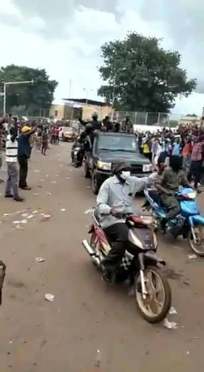 This sub lacks real freakouts here’s one. Today in Mali, Africa the President and Prime Minister have been arrested by soldiers, in apparent coup attempt. Video as they march through the capital