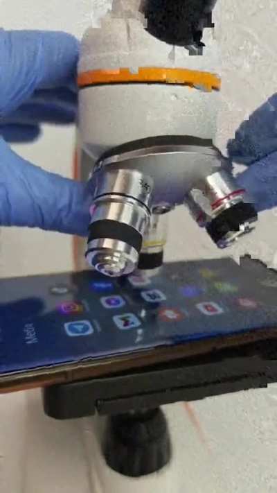 IPhone under Microscope!