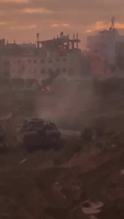 A footage of my Namer (an IDF APC) firing both 50 Cal and 7.62 Tracer rounds on a Hamas militant house in Khan Yunis