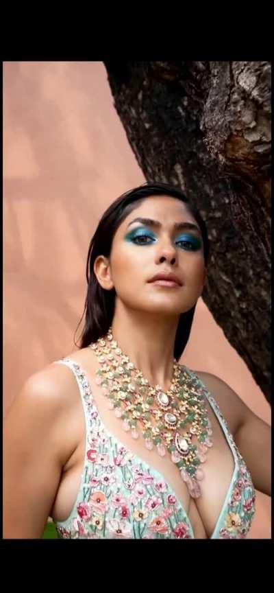 Mrunal Thakur